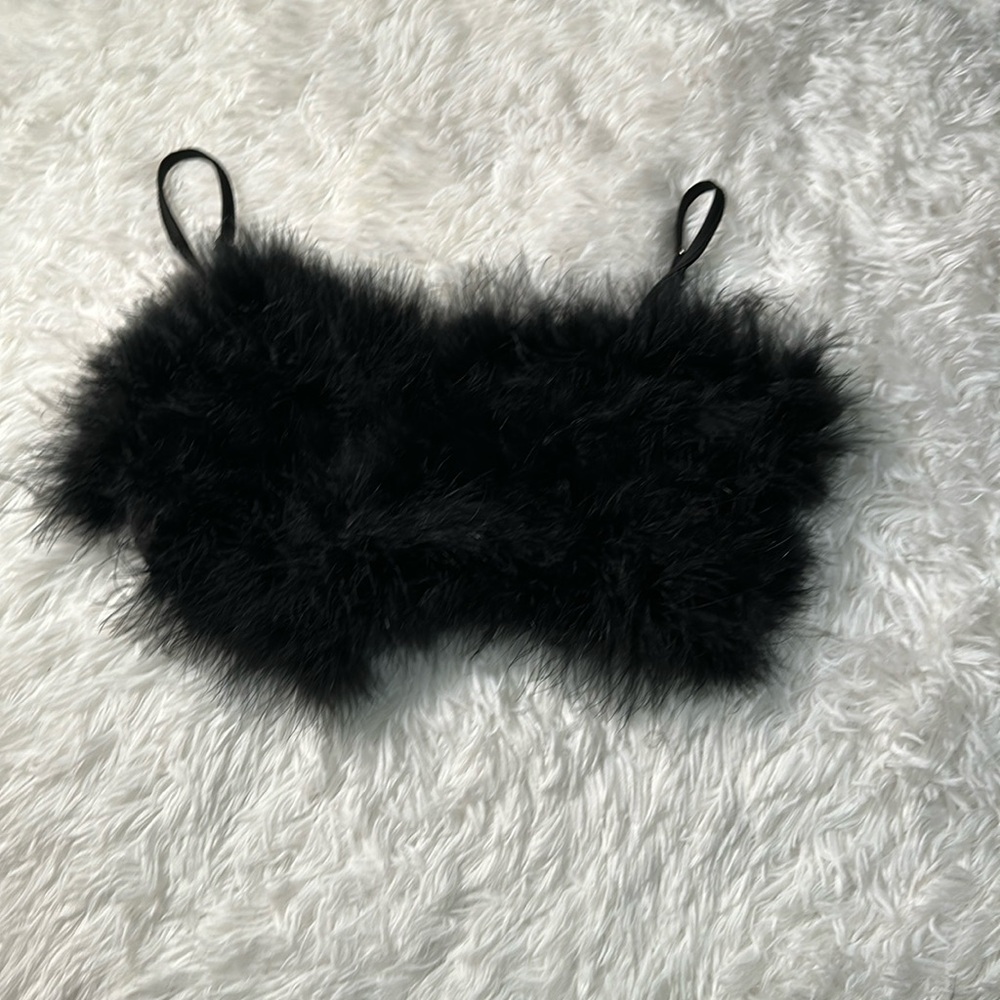 Medium boa like crop top / bralette